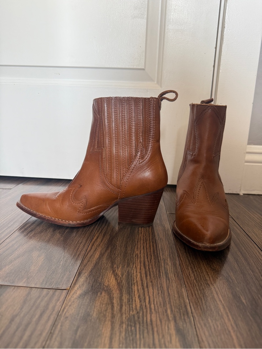Thursday Boot Company Women Everyday Brown Leather Tan Sierra West Ankle Bootie